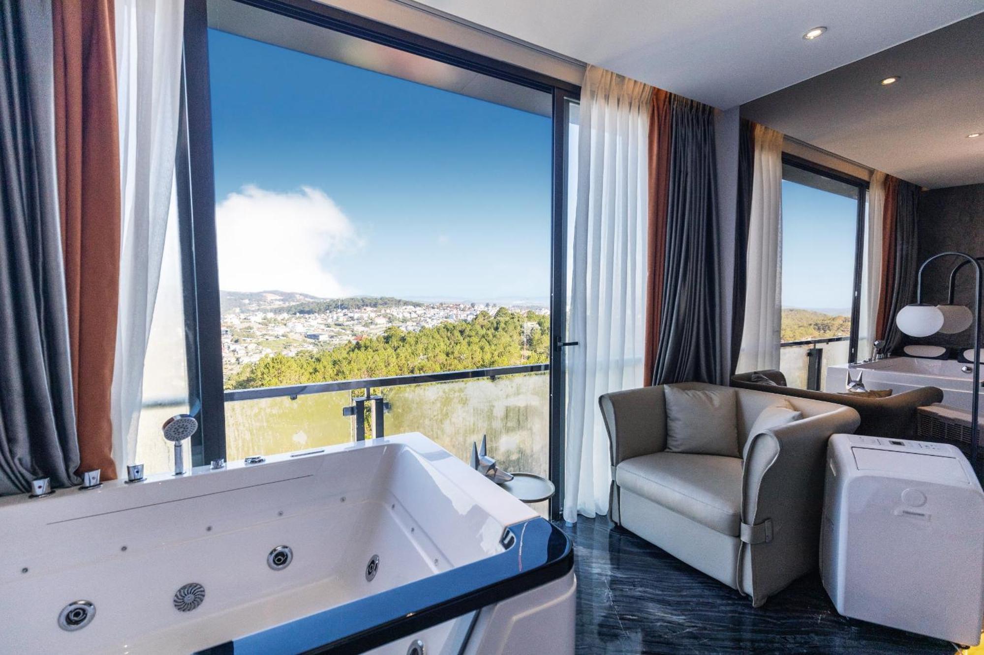 New Century Dalat Hotel Далат Екстер'єр фото